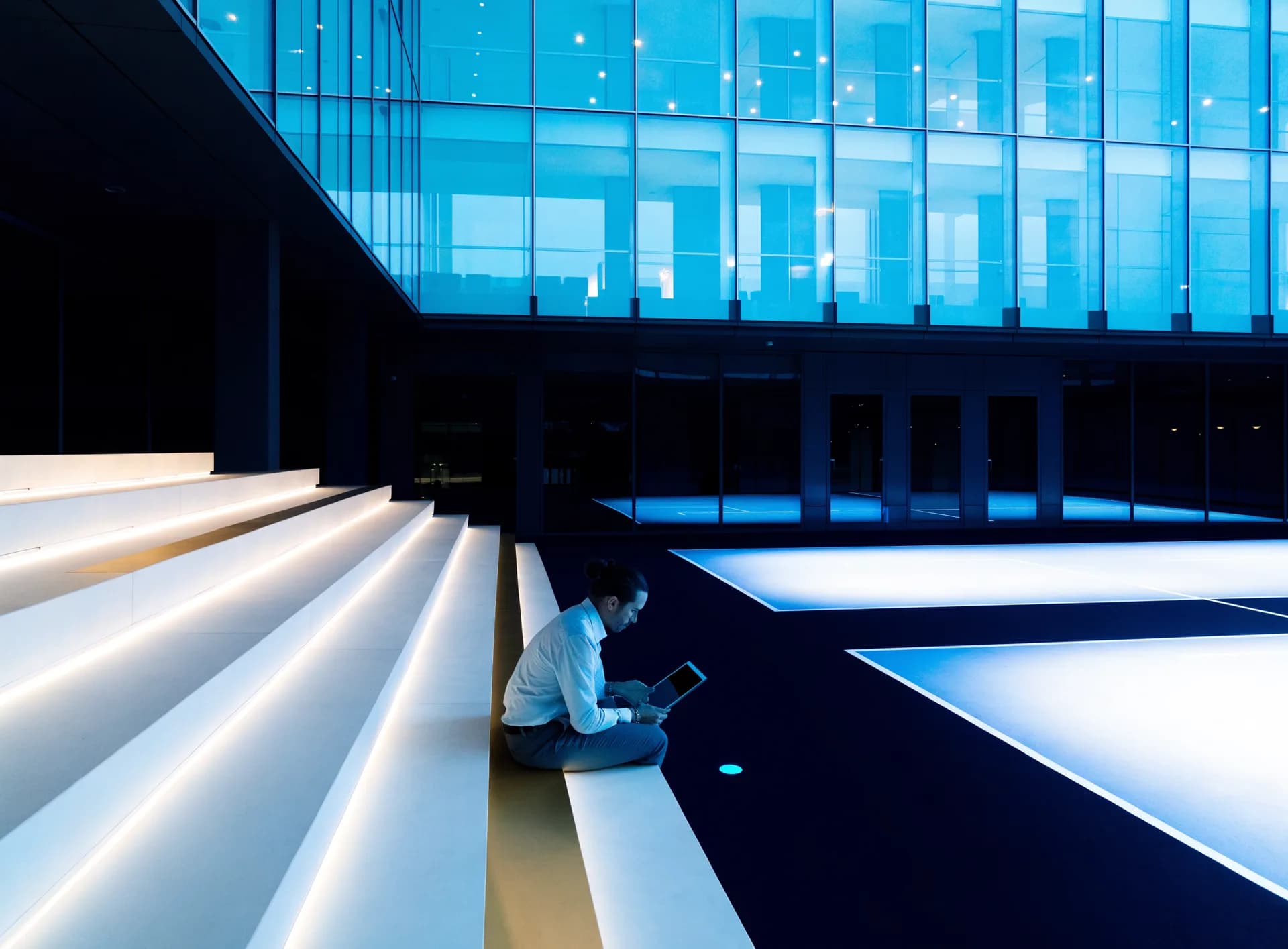Courts + clubs operations environment
